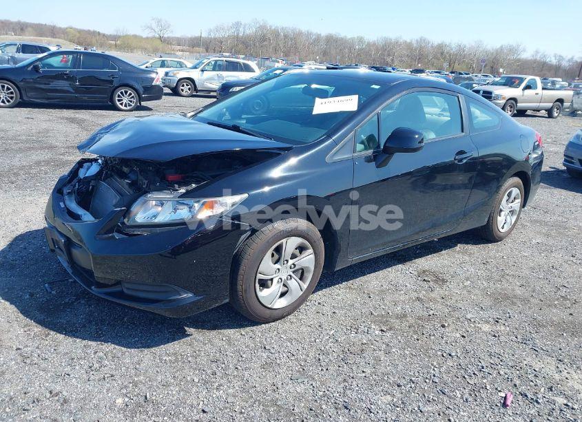Photo 2 of 2013 Honda Civic LX (VIN 2HGFG3B5XDH524047)
