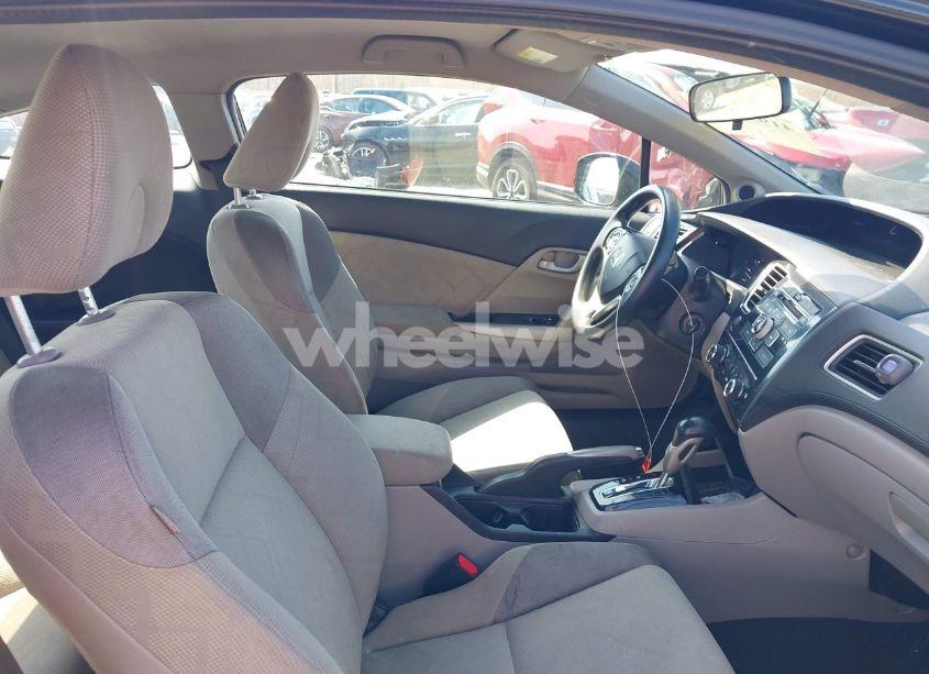 Photo 5 of 2013 Honda Civic LX (VIN 2HGFG3B5XDH524047)