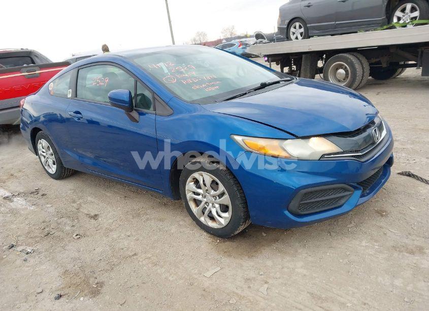 2015 Honda Civic LX (VIN 2HGFG3B5XFH515268) main photo