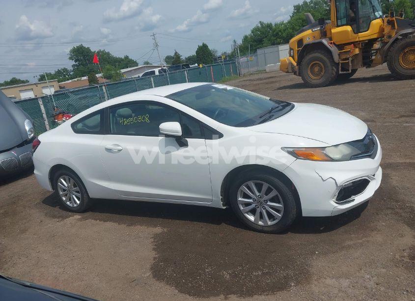 Photo 13 of 2015 Honda Civic LX (VIN 2HGFG3B5XFH517876)