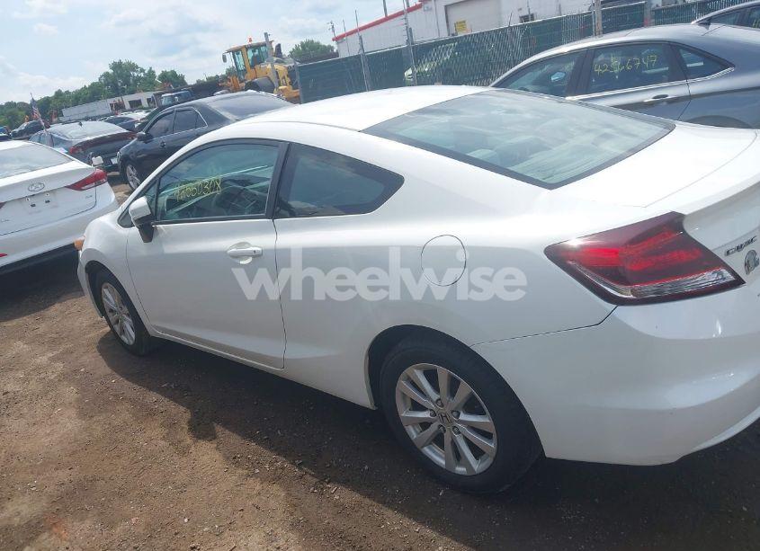 Photo 14 of 2015 Honda Civic LX (VIN 2HGFG3B5XFH517876)