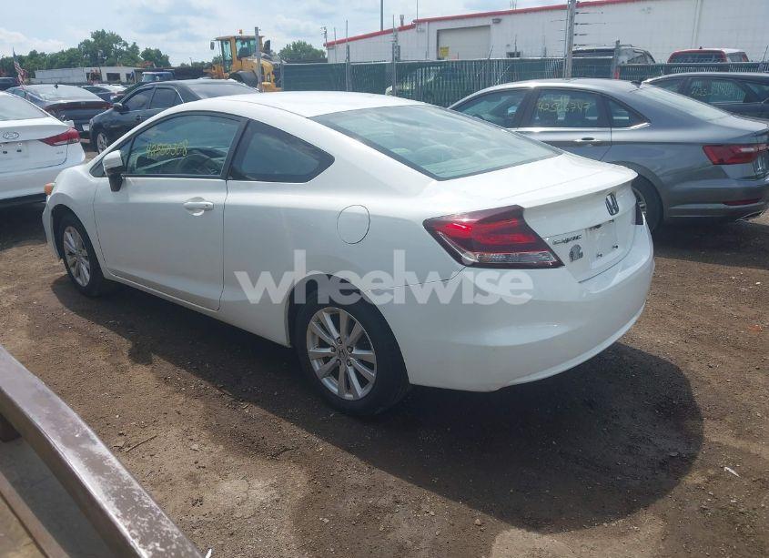 Photo 3 of 2015 Honda Civic LX (VIN 2HGFG3B5XFH517876)