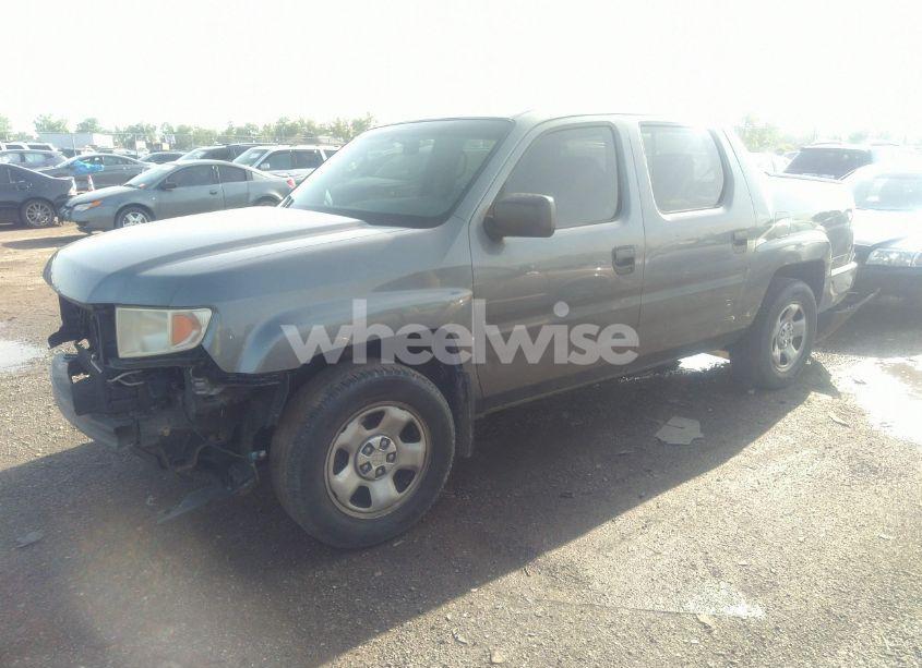 Photo 2 of 2009 Honda Ridgeline RT (VIN 2HJYK16209H500241)