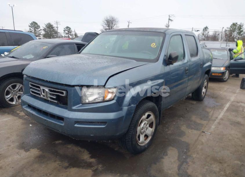 Photo 2 of 2006 Honda Ridgeline RT (VIN 2HJYK16216H522860)