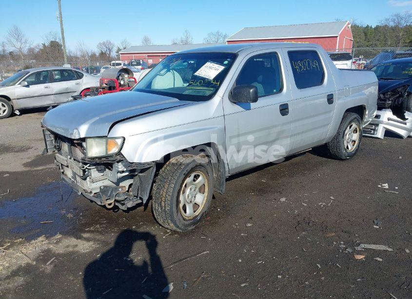 Photo 2 of 2006 Honda Ridgeline RT (VIN 2HJYK16216H560234)