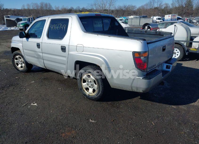 Photo 3 of 2006 Honda Ridgeline RT (VIN 2HJYK16216H560234)