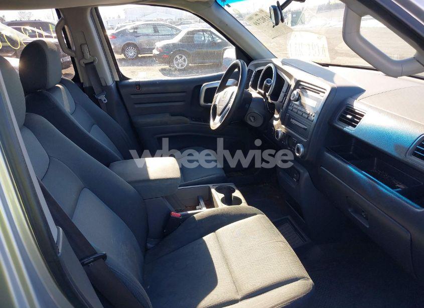 Photo 5 of 2006 Honda Ridgeline RT (VIN 2HJYK16216H560234)