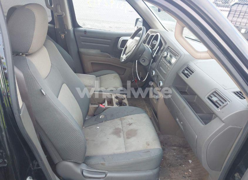 Photo 5 of 2006 Honda Ridgeline RT (VIN 2HJYK16226H560565)