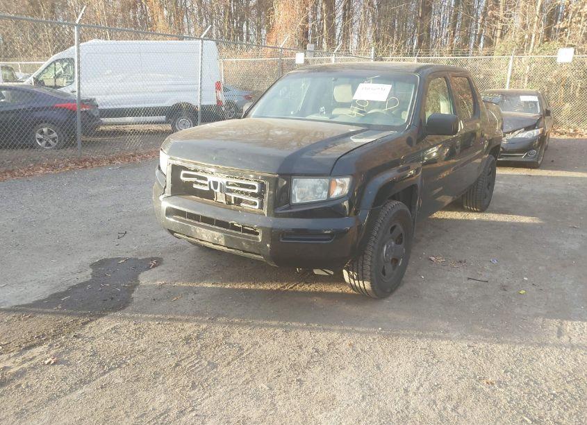 Photo 2 of 2006 Honda Ridgeline RT (VIN 2HJYK16226H575289)