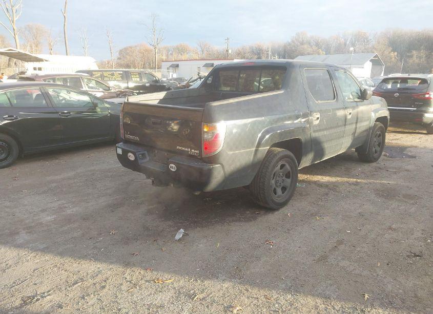 Photo 4 of 2006 Honda Ridgeline RT (VIN 2HJYK16226H575289)