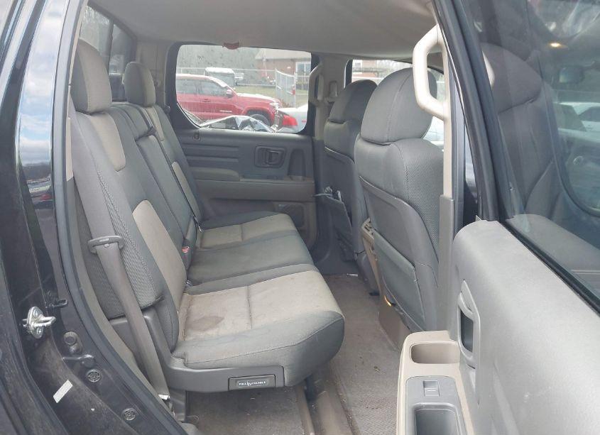 Photo 8 of 2006 Honda Ridgeline RT (VIN 2HJYK16226H575518)