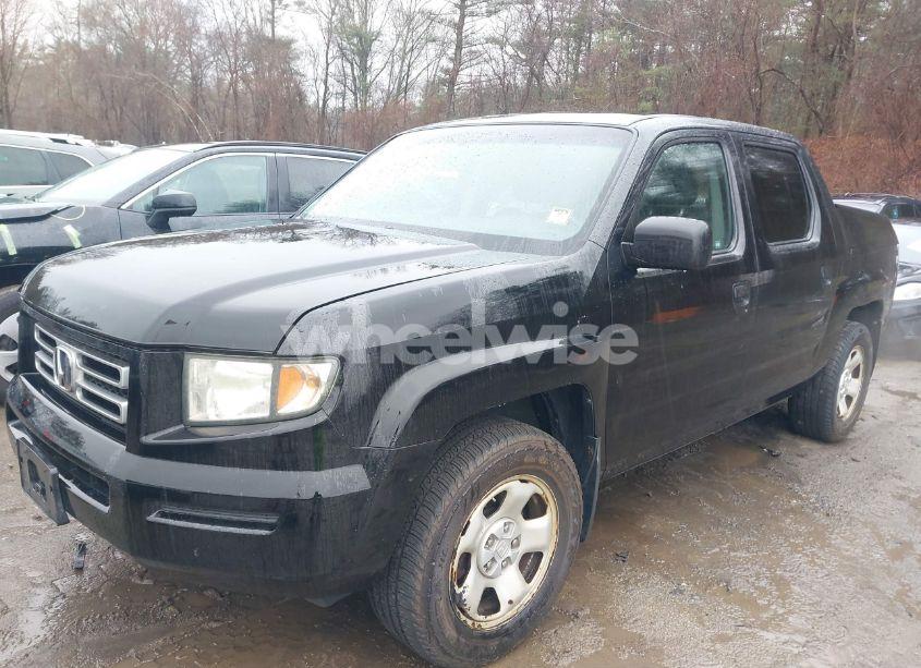 Photo 2 of 2008 Honda Ridgeline RT (VIN 2HJYK16228H538231)