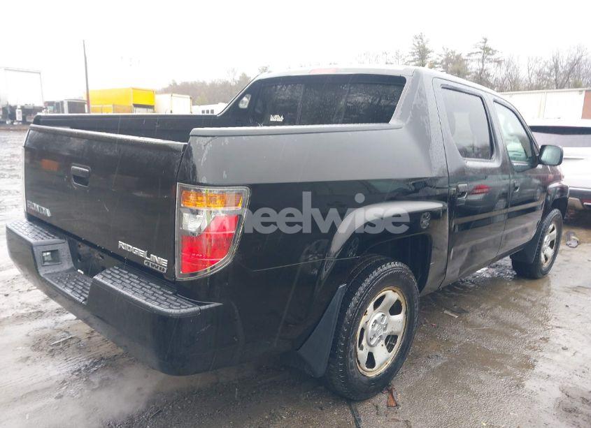 Photo 4 of 2008 Honda Ridgeline RT (VIN 2HJYK16228H538231)