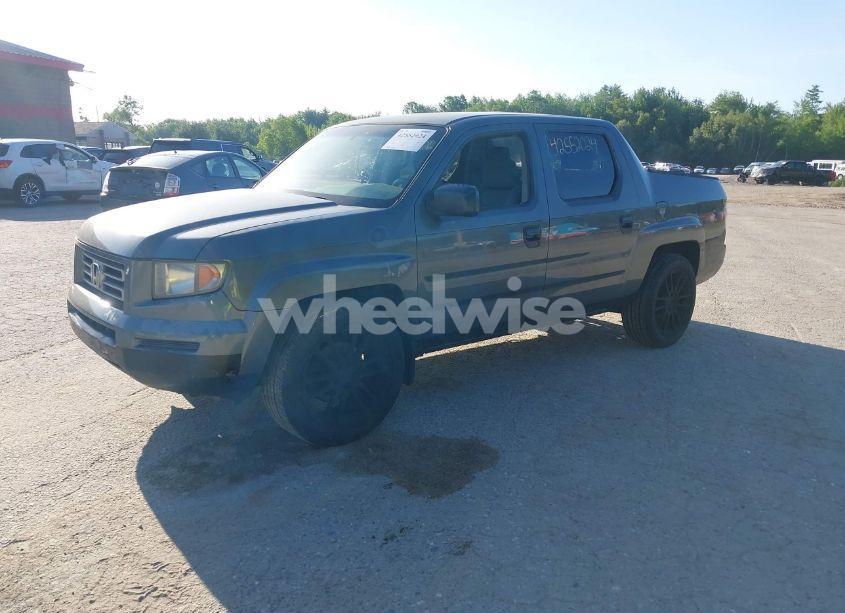 Photo 2 of 2008 Honda Ridgeline RT (VIN 2HJYK16238H501799)