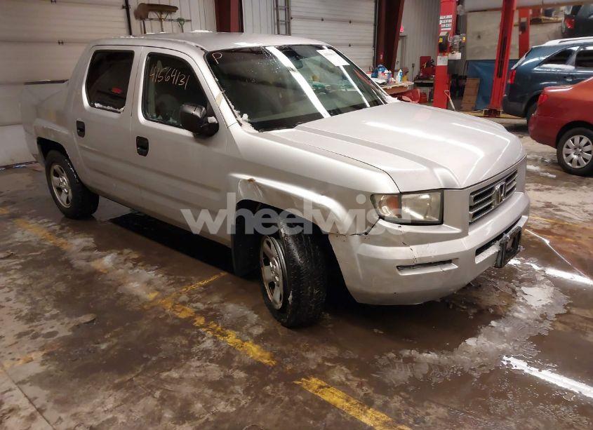2006 Honda Ridgeline RT (VIN 2HJYK16246H543685) main photo