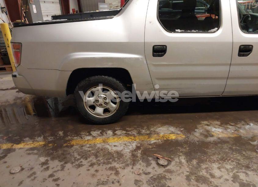 Photo 15 of 2006 Honda Ridgeline RT (VIN 2HJYK16246H543685)