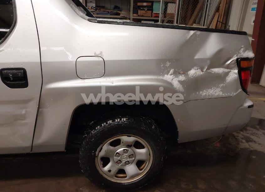 Photo 6 of 2006 Honda Ridgeline RT (VIN 2HJYK16246H543685)
