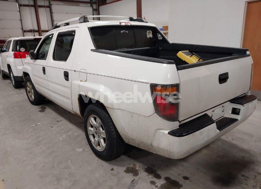 Photo 3 of 2008 Honda Ridgeline RT (VIN 2HJYK16268H537356)