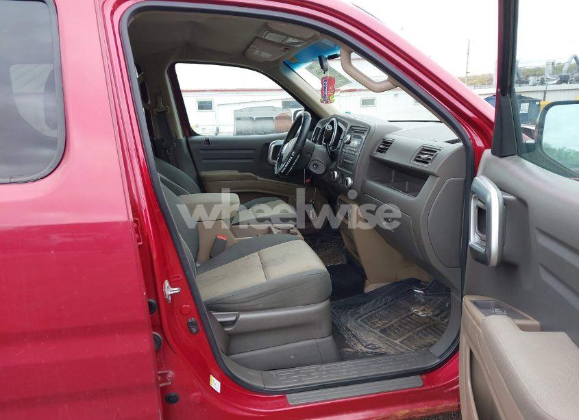 Photo 5 of 2006 Honda Ridgeline RT (VIN 2HJYK16276H535600)