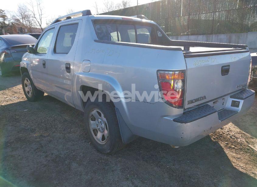 Photo 3 of 2006 Honda Ridgeline RT (VIN 2HJYK16276H539453)
