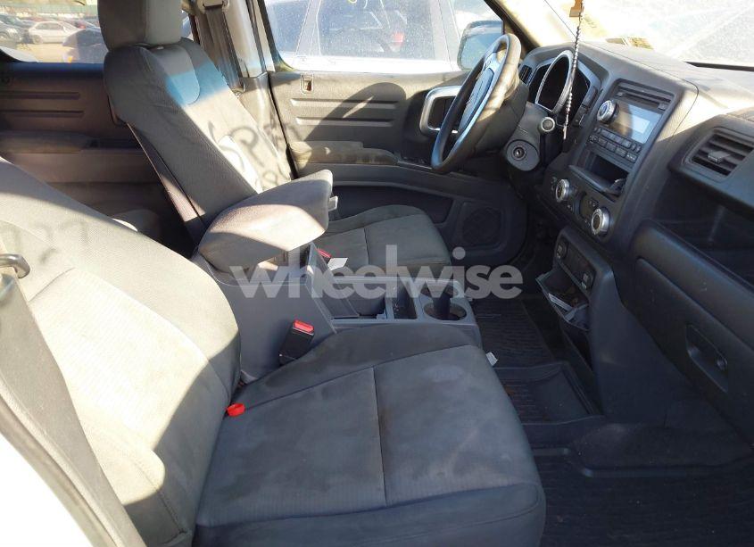 Photo 5 of 2006 Honda Ridgeline RT (VIN 2HJYK16276H539453)