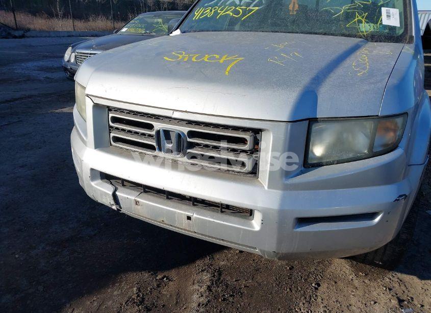 Photo 6 of 2006 Honda Ridgeline RT (VIN 2HJYK16276H539453)