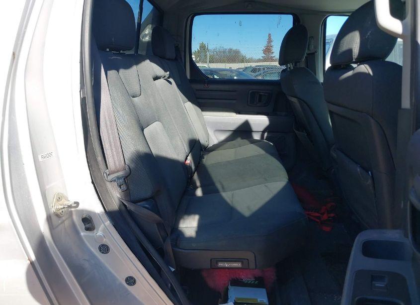 Photo 8 of 2006 Honda Ridgeline RT (VIN 2HJYK16276H551537)