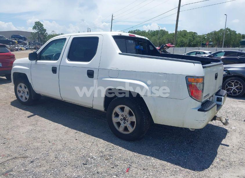Photo 3 of 2006 Honda Ridgeline RT (VIN 2HJYK16276H554227)