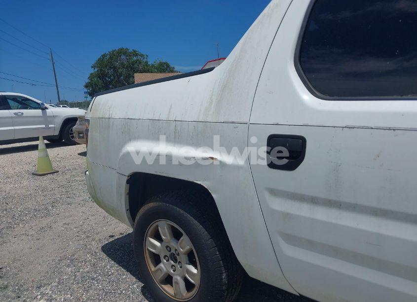 Photo 6 of 2006 Honda Ridgeline RT (VIN 2HJYK16276H554227)