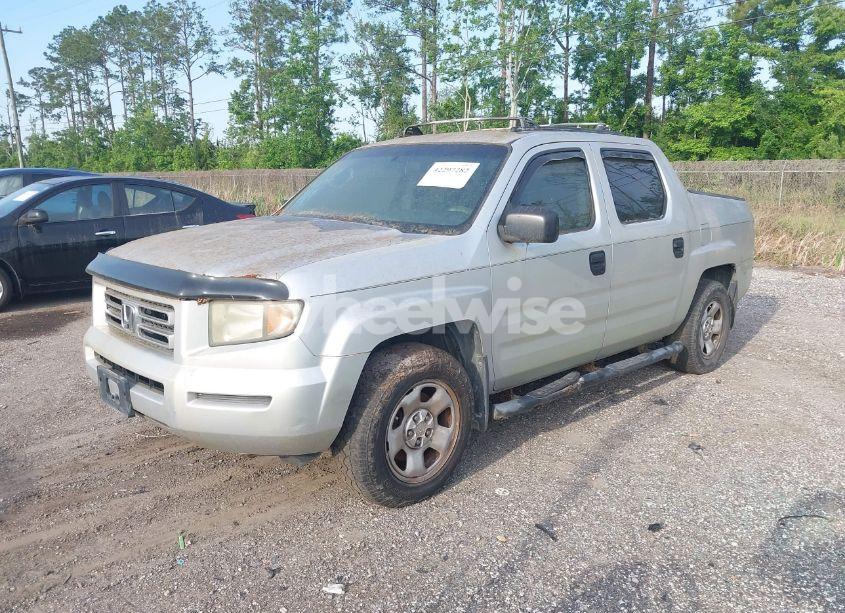 Photo 2 of 2008 Honda Ridgeline RT (VIN 2HJYK16278H519464)
