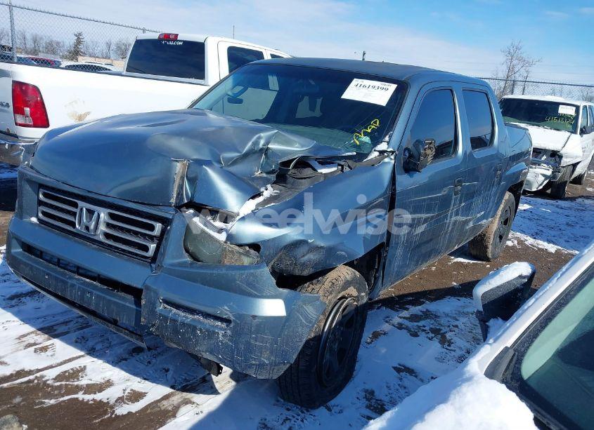 Photo 2 of 2008 Honda Ridgeline RT (VIN 2HJYK16278H532554)