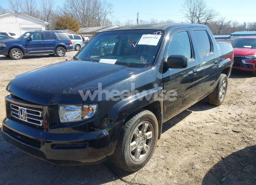 Photo 2 of 2008 Honda Ridgeline RT (VIN 2HJYK16298H541644)