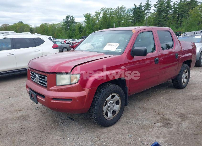 Photo 2 of 2006 Honda Ridgeline RT (VIN 2HJYK162X6H561043)