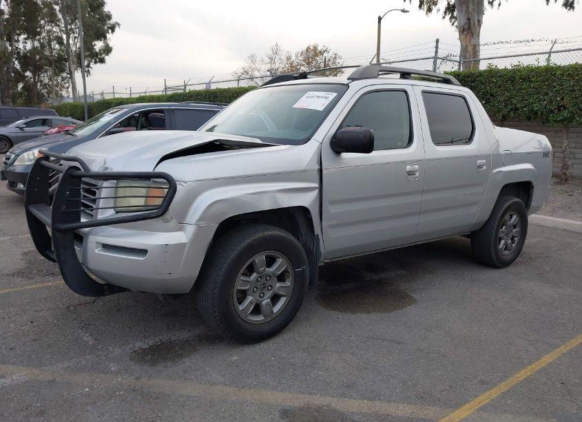 Photo 2 of 2007 Honda Ridgeline RTX (VIN 2HJYK16307H501055)