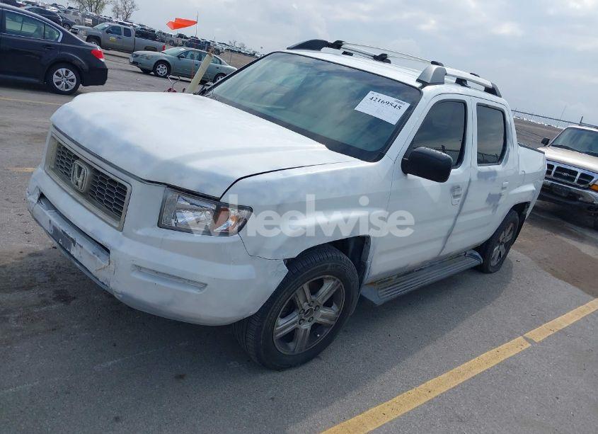 Photo 2 of 2007 Honda Ridgeline RTX (VIN 2HJYK16307H544780)