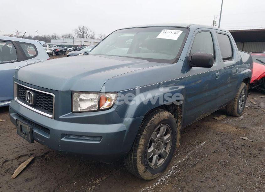 Photo 2 of 2007 Honda Ridgeline RTX (VIN 2HJYK16317H516809)