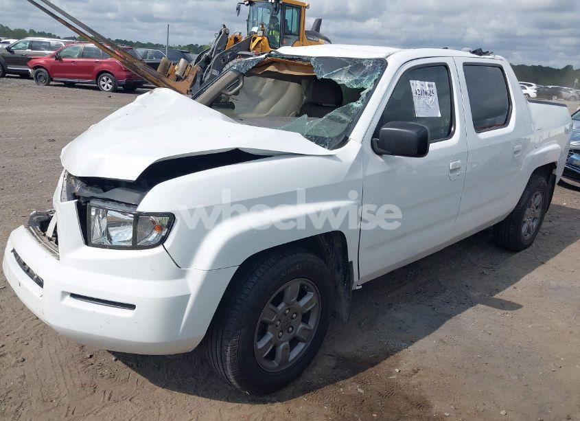 Photo 2 of 2008 Honda Ridgeline RTX (VIN 2HJYK16368H522753)