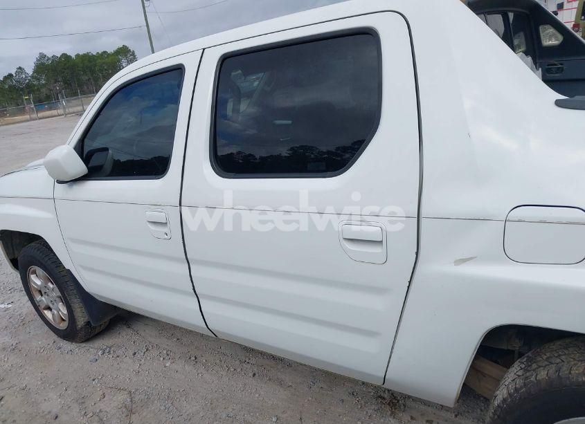 Photo 14 of 2006 Honda Ridgeline RTS (VIN 2HJYK16406H535102)