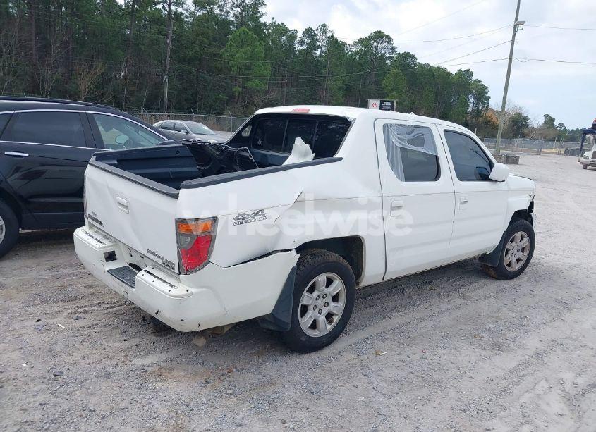 Photo 4 of 2006 Honda Ridgeline RTS (VIN 2HJYK16406H535102)