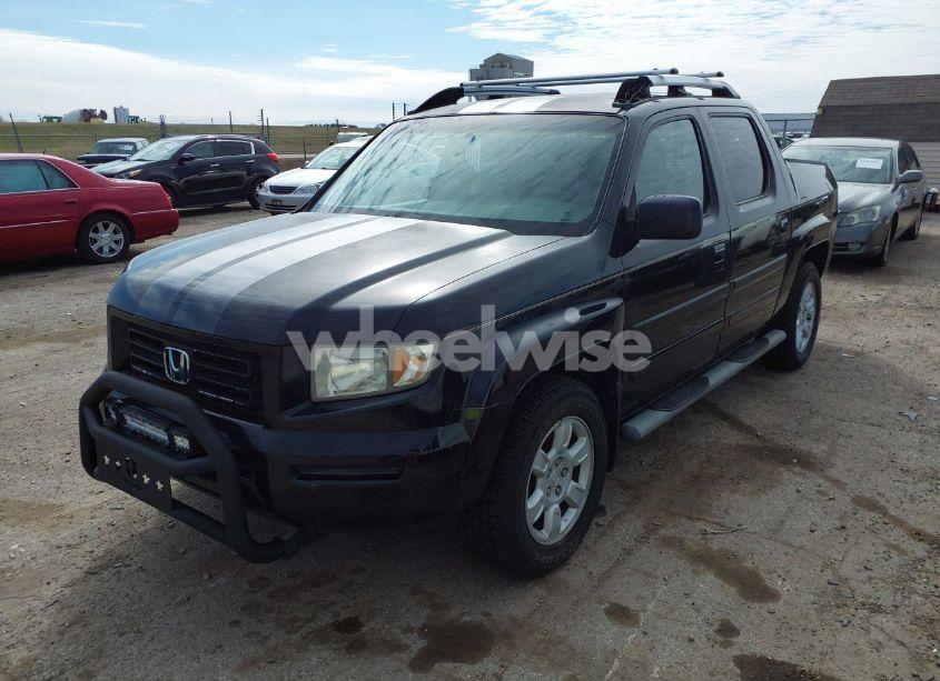 Photo 2 of 2006 Honda Ridgeline RTS (VIN 2HJYK16406H547539)