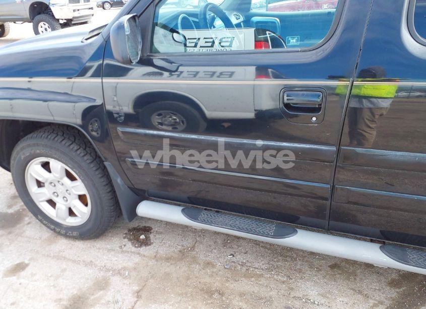 Photo 6 of 2006 Honda Ridgeline RTS (VIN 2HJYK16406H547539)