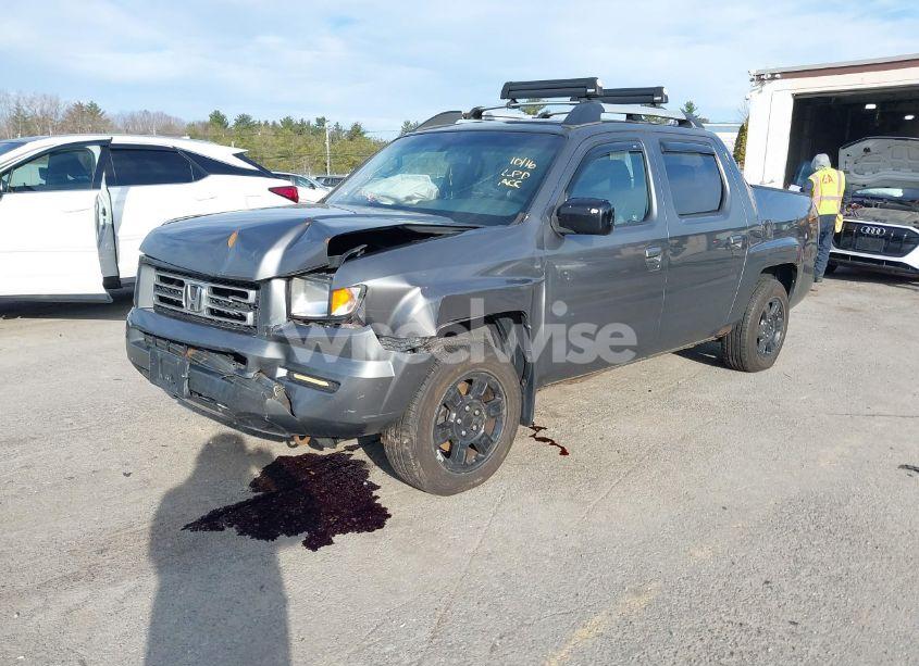 Photo 2 of 2008 Honda Ridgeline RTS (VIN 2HJYK16408H513099)