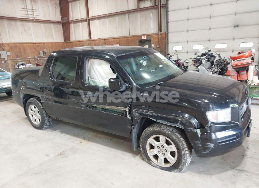 Photo 6 of 2008 Honda Ridgeline RTS (VIN 2HJYK16408H519064)