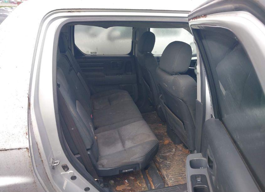 Photo 8 of 2006 Honda Ridgeline RTS (VIN 2HJYK16416H550384)