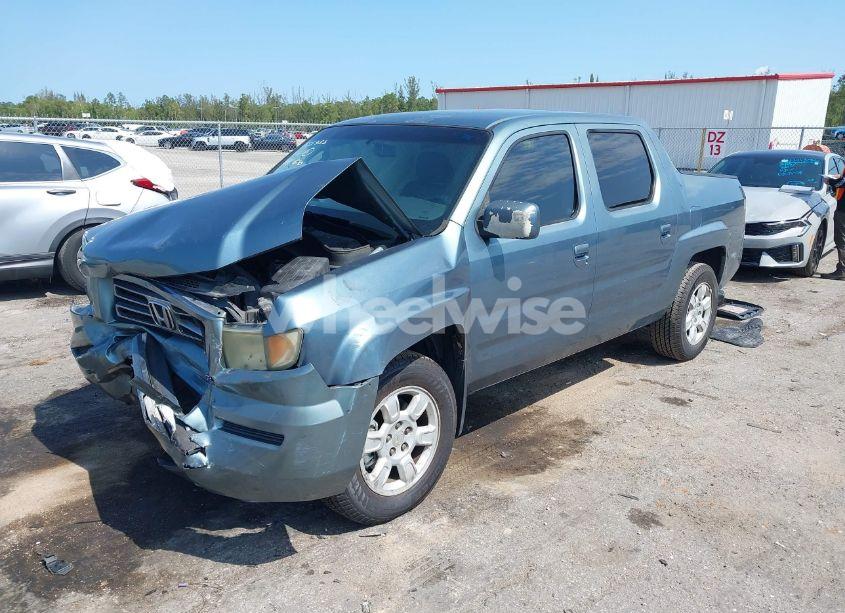 Photo 2 of 2006 Honda Ridgeline RTS (VIN 2HJYK16416H555455)