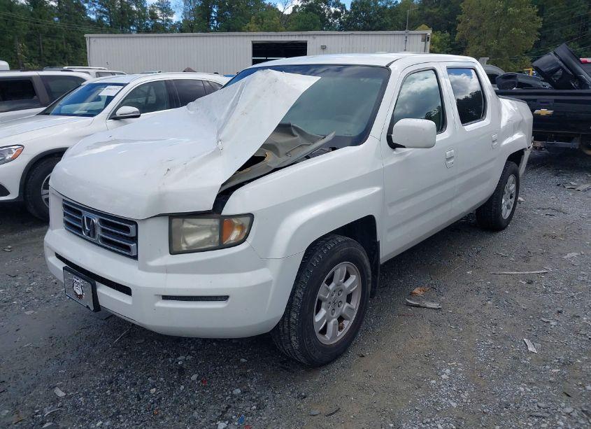 Photo 2 of 2007 Honda Ridgeline RTS (VIN 2HJYK16417H550404)