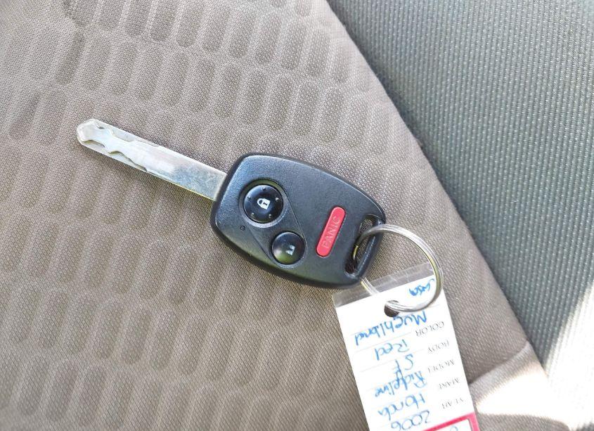 Photo 11 of 2006 Honda Ridgeline RTS (VIN 2HJYK16426H542486)