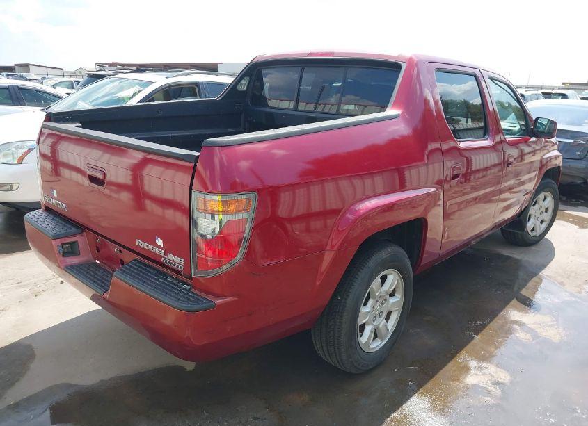 Photo 4 of 2006 Honda Ridgeline RTS (VIN 2HJYK16426H542486)