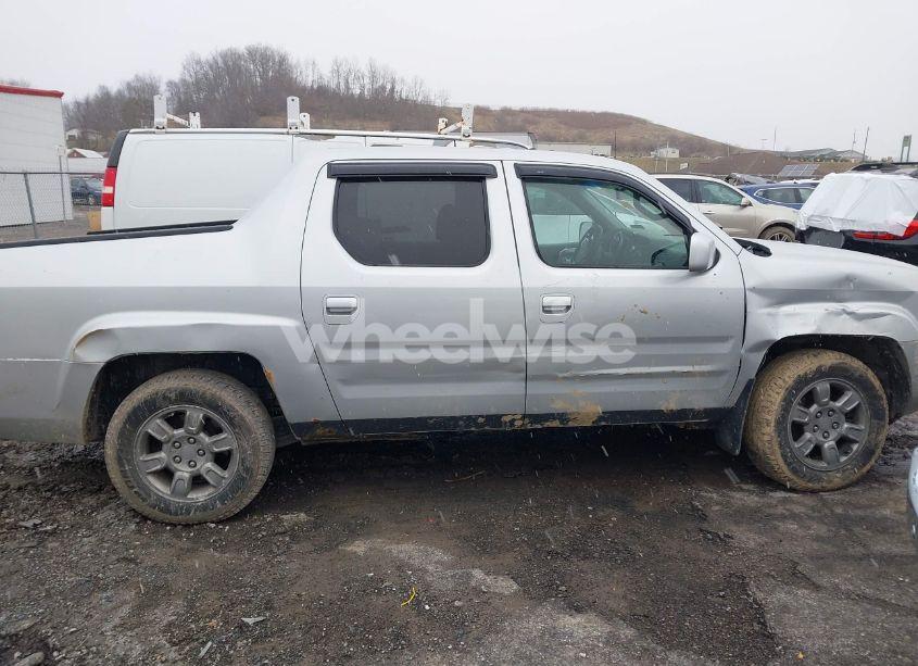 Photo 13 of 2007 Honda Ridgeline RTS (VIN 2HJYK16437H540439)