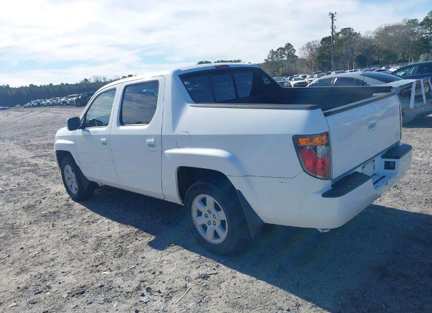 Photo 3 of 2006 Honda Ridgeline RTS (VIN 2HJYK16446H518044)